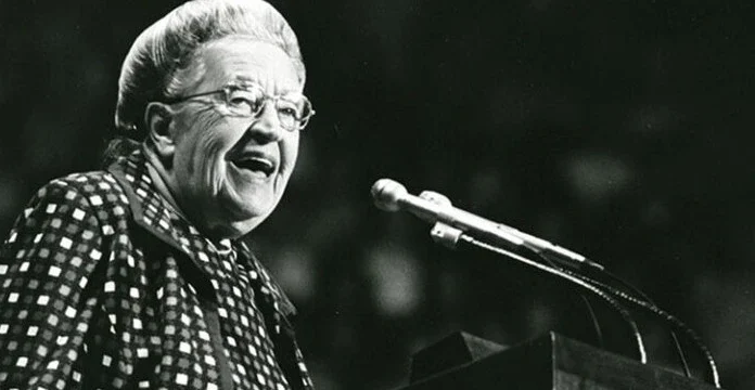 100 de citate Corrie ten Boom despre credința în mijlocul suferinței