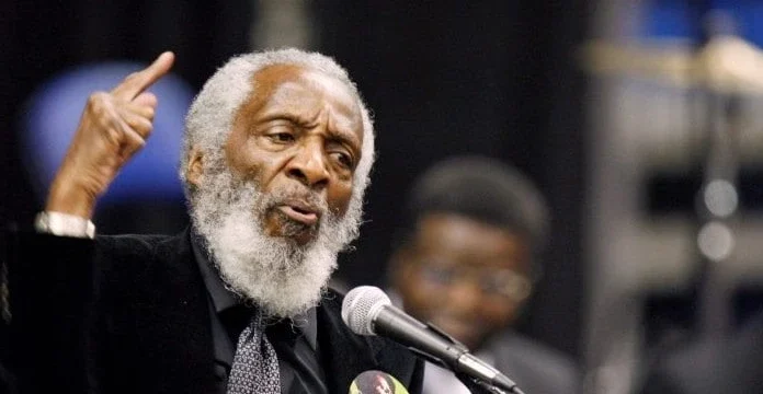 110 Citate Dick Gregory pentru a aduce drepturile în prim plan