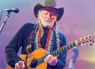 120 de citate Willie Nelson pentru a aduce muzica în viața ta