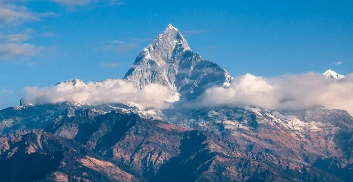 130 de citate de munte despre alpinism și atingerea unor noi înălțimi