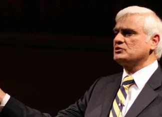 140 de citate Ravi Zacharias pentru a face lumină asupra scopului tău