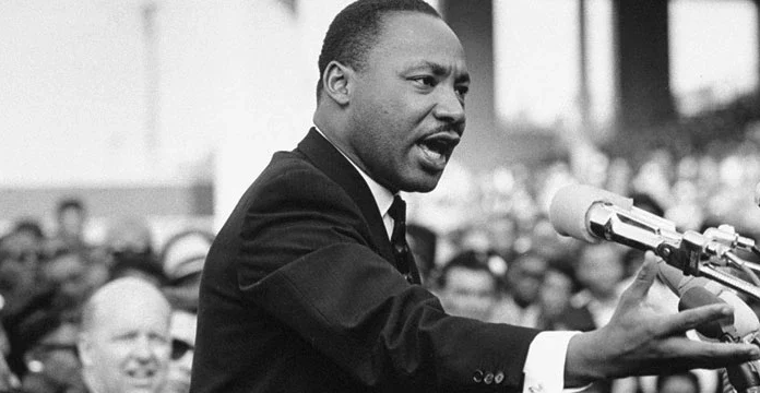 150 Citate Martin Luther King Jr. despre pace și egalitate