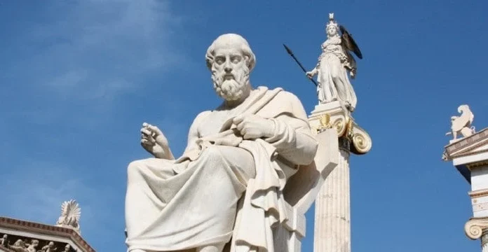 150 de citate Platon despre cultivarea corpului, minții și sufletului