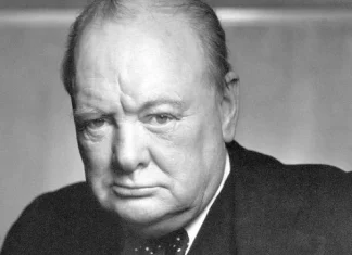 150 de citate Winston Churchill despre politică și societate