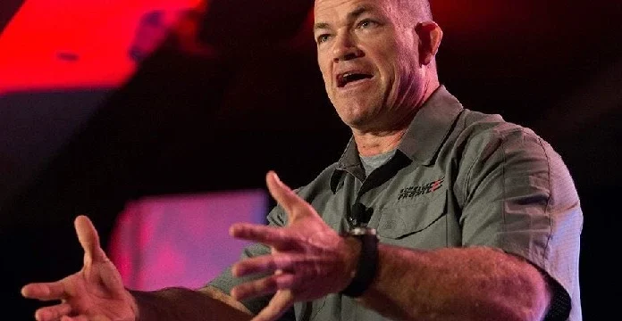 160 de citate Jocko Willink despre leadership și disciplină