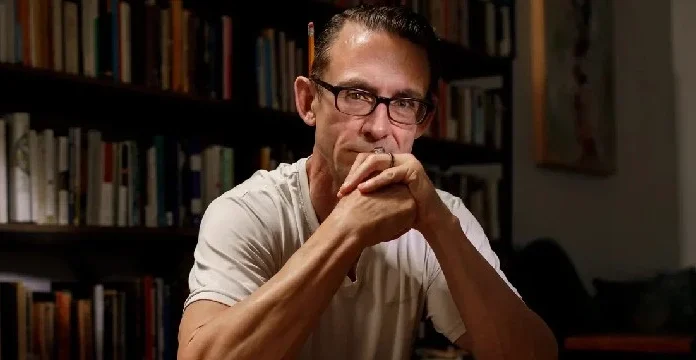 210 Citate Chuck Palahniuk despre filosofia sa în viață