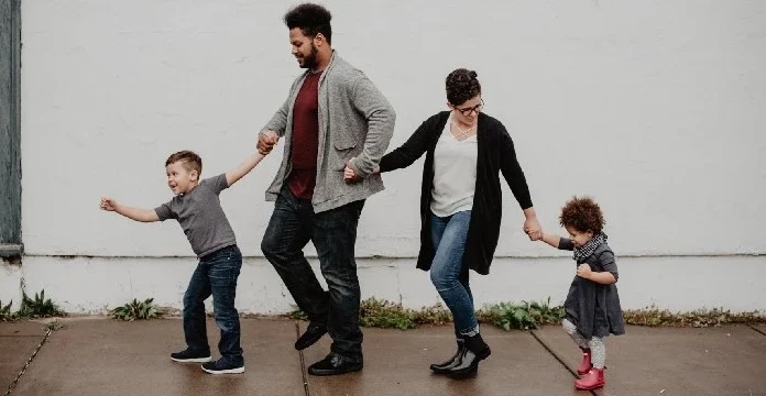 240 de citate de familie amestecate despre dragoste și acceptare