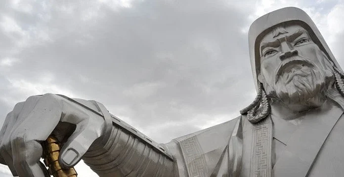 50 de citate Genghis Khan pentru a te ajuta să cucerești lumea