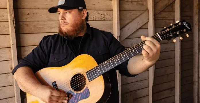 80 de citate Luke Combs care îți vor face inima să cânte