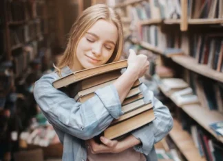 Salutari pentru un an scolar fericit