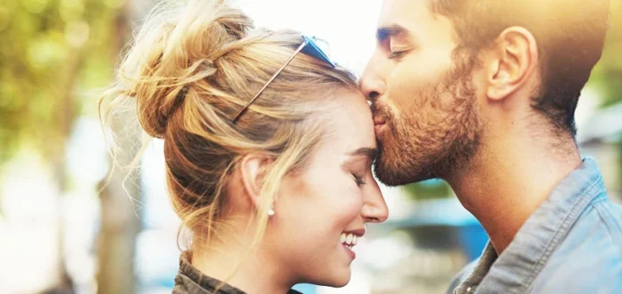Cum sa iesi din friendzone daca ai fost respins de o fata