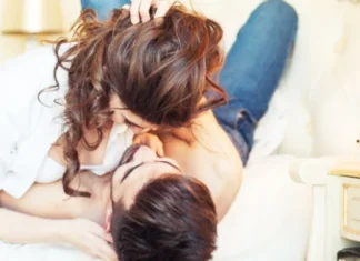 Sex cu un prieten: cum sa faci un prieten sa se culce cu tine in 5 pasi