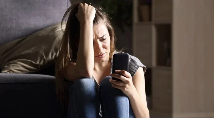 Statusuri triste pentru WhatsApp (despre viata si dragoste)