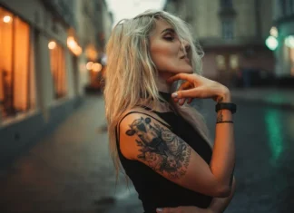 Tatuaje feminin: cele mai frumoase fraze si cele mai cautate modele de tatuaje pentru femei