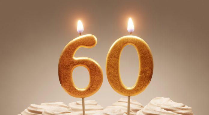 100 de mesaje aniversare cu ocazia implinirii a 60 de ani