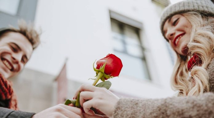 40 de mesaje romantice de Ziua Indragostitilor pentru iubita ta