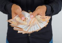 Citate și sfaturi despre bani: cum să rămâi echilibrat financiar chiar și în perioade grele